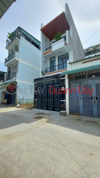 House 1 Ground 2 Floors 20m from Vo Van Hat facade - Long Truong - District 9 Sales Listings