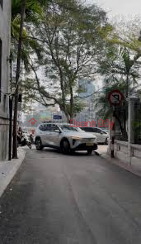 House for sale in a subdivided plot at alley 535 Kim Ma, 60m2 x 8 floors, generating $6000\/month in rental income, price 27.3 billion VND. _0