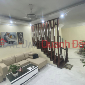 About 3 billion have a townhouse Dang Van Ngu, Dong Da, 38m2, 4 floors, 5 bedrooms, solid house, live now, contact 0817606560 _0