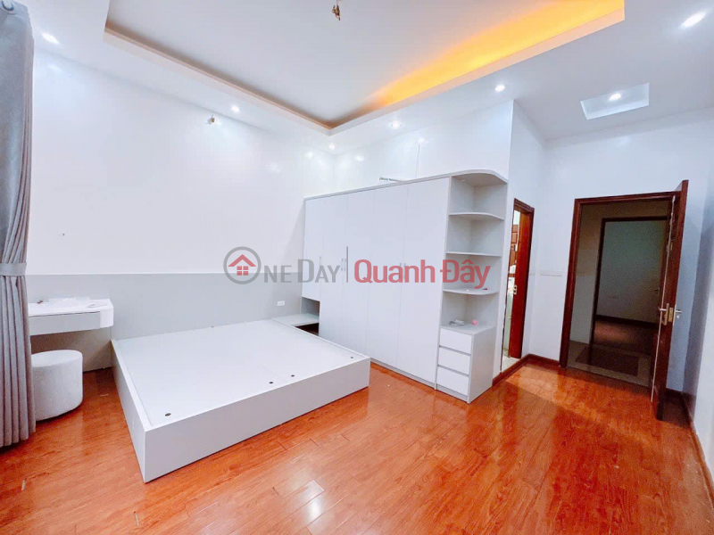 FOR SALE: HOUSE ON PHAM VAN DONG STREET, BAC TU LIEM, 40M, JUST OVER 7 BILLION, HOUSE NEXT TO THE STREET. Sales Listings