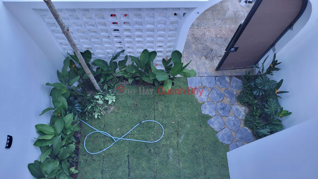 Biệt thự thiết kế hoàn toàn mới - 3 phòng ngủ + 3 phòng tắm | Việt Nam | Bán | đ 5,89 tỷ