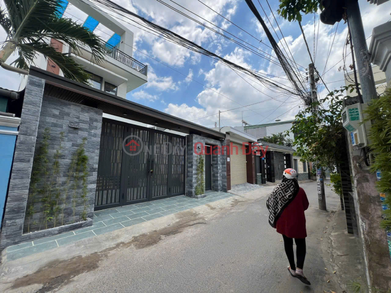 đ 4.55 Billion, House 5x30, near Tan Mai market, 6m wide asphalt road, shocking price only 4 billion 550