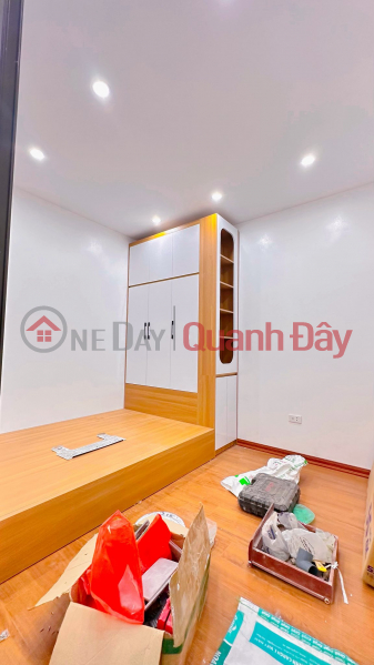  Please Select, Residential Sales Listings đ 4.68 Billion