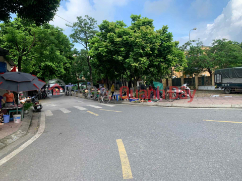 bán nhà Cổ Linh-Bát Khối, 158m, mặt tiền 10.5m, ôtô tránh, nở hậu, full thổ cư _0