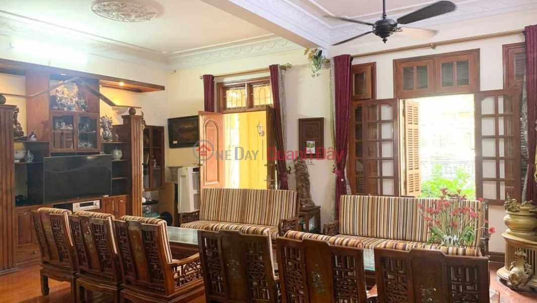 Villa for sale in lane 59 Hoang Cau, 195mx4T, car business, 50m to the street, unique class, more than 30 billion Vietnam Sales đ 30 Billion