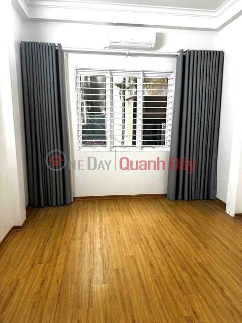 Cho thuê nhà nguyên căn ngõ 107 Tôn Đức, 38m2 x 4 tầng, 5 ngủ, 4 wc.16,5 Triệu _0