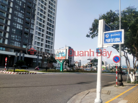 Land for sale in front of Luong The Vinh near Dragon Bridge, Song Han Bridge, My Khe Beach 135m2 just over 50 million/m2 _0