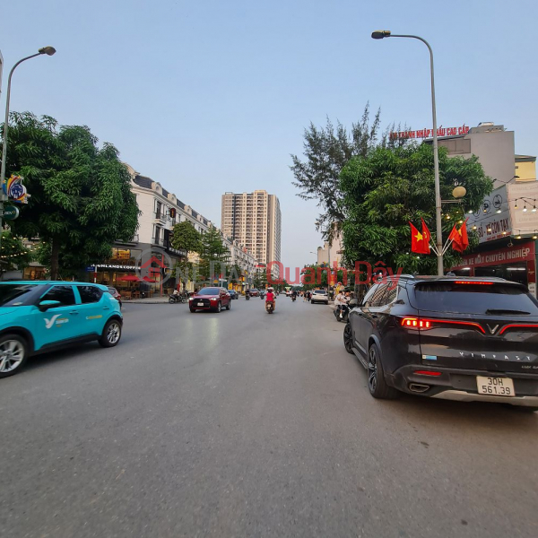 61m2 đất Trâu Quỳ, trục chính ô tô tránh lô góc kinh doanh chỉ 9 tỷ x nhỏ. Lh 0989894845 Niêm yết bán