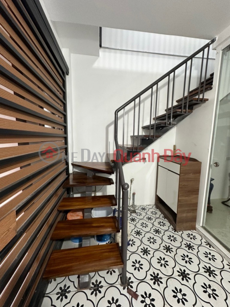 House for sale in Lac Long Quan, Tay Ho - Area 34m2 x 2 floors - 2.35 billion Sales Listings