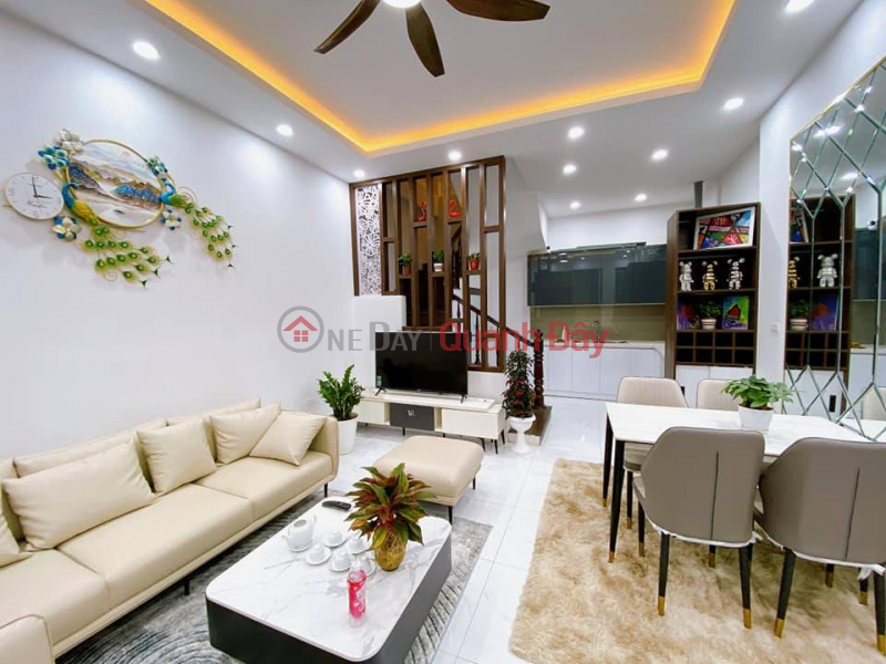 HOA HẬU CẦU GIẤY4.85 tỷ Nhà siêu đẹp 35m*5T, ô tô cách 30m, Ngõ rộng thông Niêm yết bán