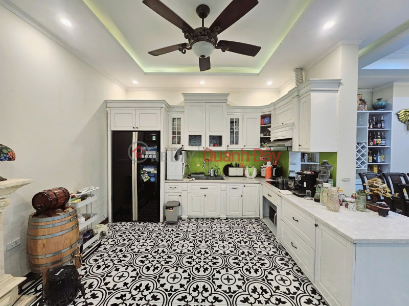 Phân Lô Oto Hoàng Quốc Việt, Cầu Giấy, 66m2 x 5T, MT 5.5m, 17 tỷ 9., Việt Nam Bán, đ 17,9 tỷ
