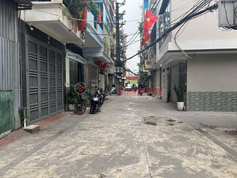 Super product Ngoc Thuy, house with 2 frontages, 45m x 5 floors, car parking, full furniture Sales Listings