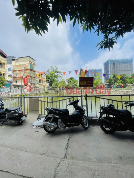 , Please Select | Residential, Sales Listings đ 6.8 Billion