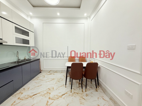 Bán nhà Hoàng Hoa Thám, Ba Đình, ngõ thông gần phố, 2 thoáng 36m2, 5 tầng, chỉ 8.9 tỷ _0