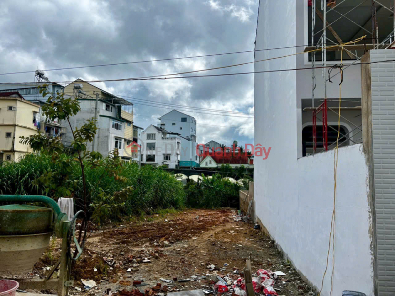 BÁN LÔ ĐẤT ĐẸP TRẠI MÁT ĐÀ LẠT ĐƯỜNG Ô TÔ TRÁNH NHAU | Việt Nam Bán đ 5,3 tỷ