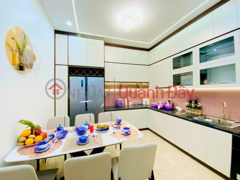 CENTER OF HAI BA TRUNG DISTRICT BEAUTIFUL 4-FLOOR HOUSE - PRICE: 4.45 BILLION BACH MAI CITY - OWNER GIVES ALL FUN INTERIORS - _0