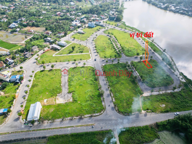 Land for sale in An Loc Phat residential area, East direction, main road 19.5m wide, price 750 million. Sales Listings