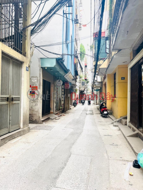 House for sale in Kham Thien - Dong Da, 23m2*5 floors, corner lot - near the street - ONLY 5.9 BILLION _0