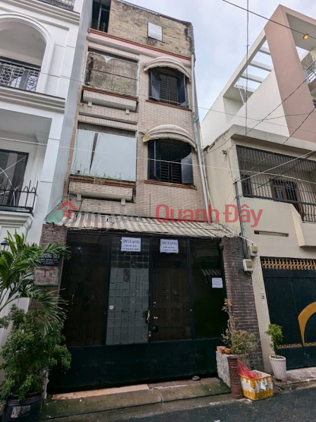 House for sale in Tien Huynh Van Banh Alley, Ward 13, Phu Nhuan District, 4.55x15m, Only 17.5 Billion Sales Listings