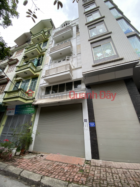 Alley 95 Hoang Cau_50M* 5T, MT4.1m - Sidewalk_Avoidance car_Business_A few steps to the lake. Sales Listings