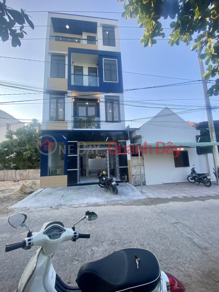 đ 3.85 Billion | NEW HOUSE FOR SALE ME DUC 4 FLOORS MODERN DESIGN FRONT OF HUONG LO STREET NGOC HIEP