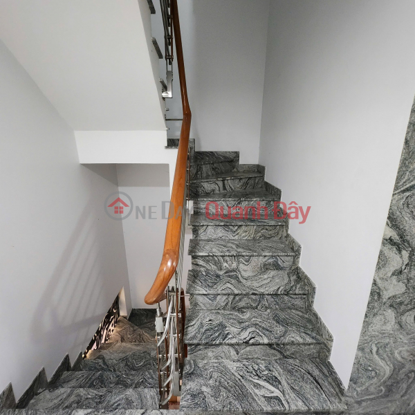 đ 14 Billion | CAR ALLEY CONNECTING RIGHT TO HONG DUC HOSPITAL, NEXT TO THE WARD PEOPLE'S COMMITTEE