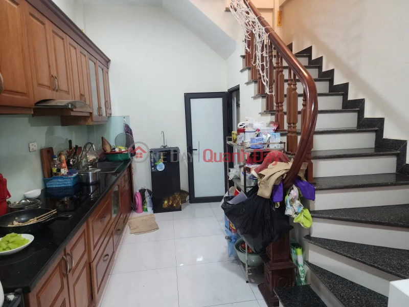 Nguyen Van Cu townhouse for sale, 37m2, 5 floors, 3.5m frontage, 6.1 billion Long Bien. Near Street, near car. Sales Listings