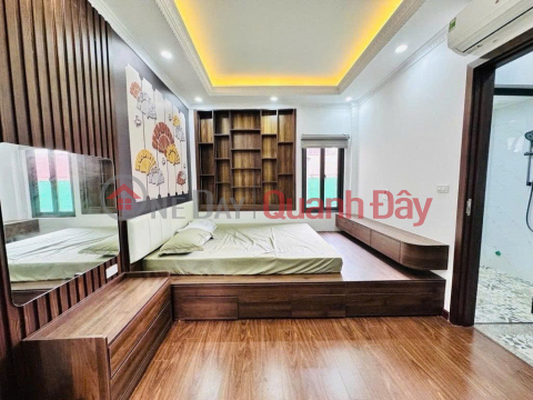BEAUTIFUL HOUSE FOR SALE IN CAU GIAY, MUST BE QUICK _0