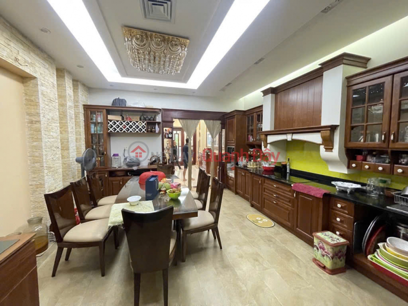 LARGE ALLEY LOT THAN STREET – 7 FLOORS WITH ELEVATOR – 3 CARS CAN AVOID IN FRONT OF HOUSE – WIDE SIDEWALK – FOR BUSINESS | Vietnam, Sales, đ 35.9 Billion