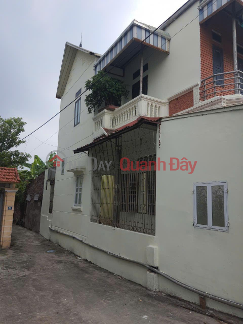 House for sale on the street of Hoang Dieu commune, Chuong My district. Area 90m2, frontage 6m. Built on 2 floors, near the market, bus passes by. _0