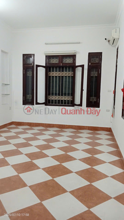 Cho thuê MBKD Ngõ ô tô Huỳnh Thúc Kháng, 72m2 x 4 tầng, MT 7.2m, 40 Triệu _0