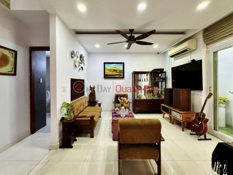 , Please Select | Residential Sales Listings | đ 17.5 Billion