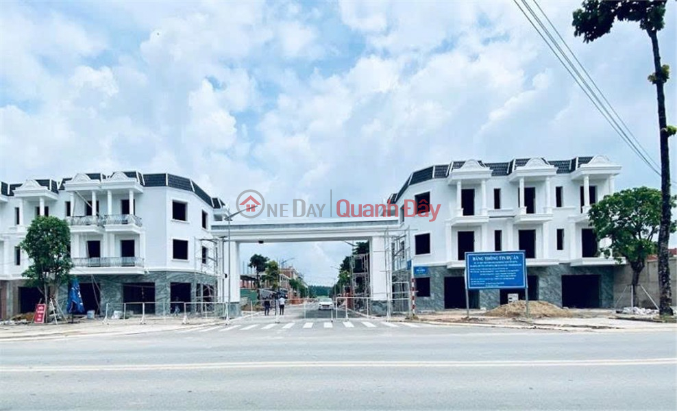 | Please Select, Residential | Sales Listings đ 2.5 Billion