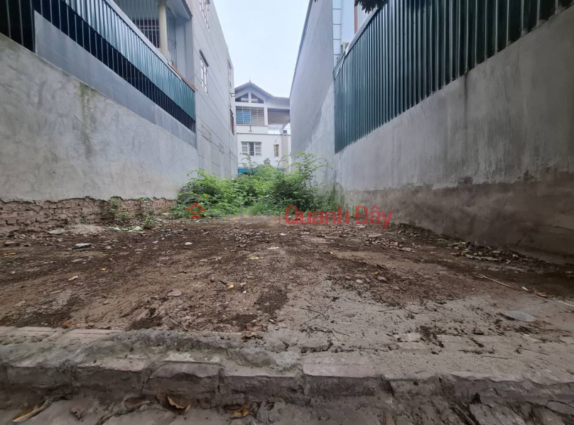112 million m2 of land in Ngoc Thuy, car access to the house, open alley. Contact 0936123469 Sales Listings