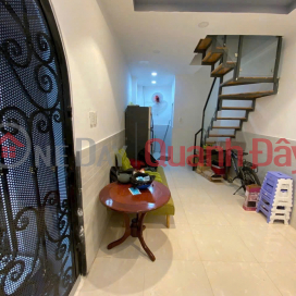 3-storey house for sale on Hoang Van Thu, Ward 2, Tan Binh District - 30m from the main road _0