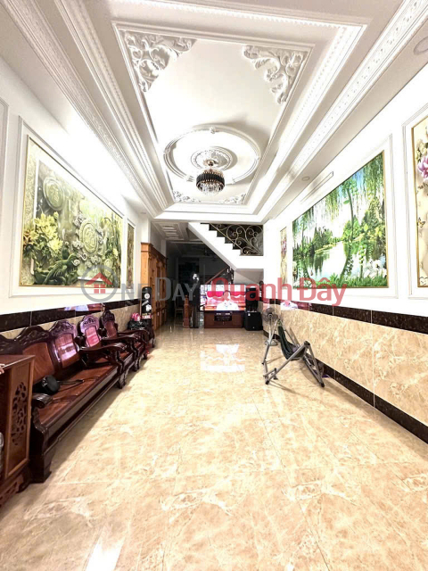 D1973 ️ House with street frontage on Tran Thi He Street, District 12, Ho Chi Minh City. Square plot, 5 floors, 4x20m, 8.x billion VND (x is small). _0