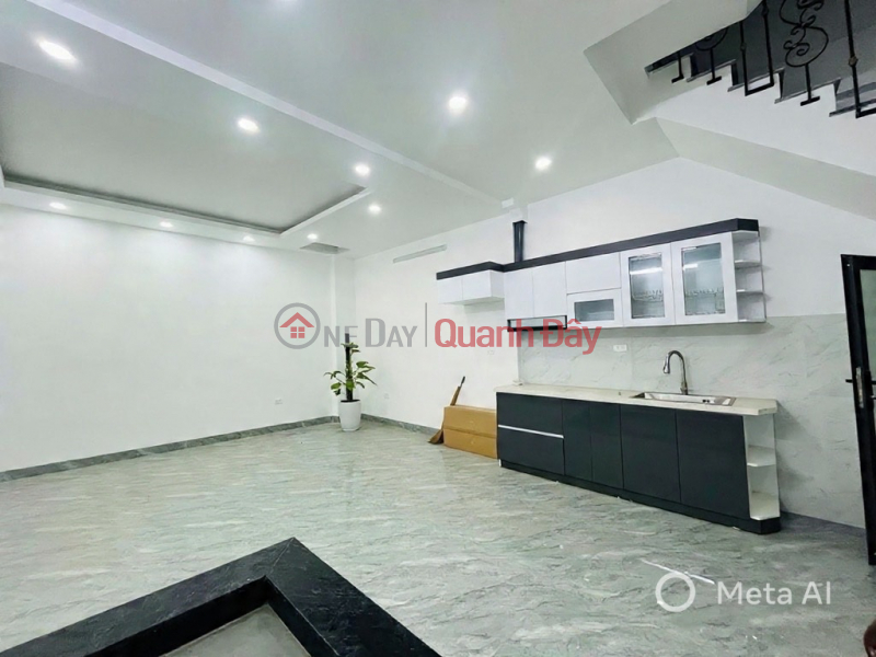 bán nhà đội cấn 45m x5 tầng MT 6m 10,6 tỷ sát phố,ngõ ô tô dừng đỗ Niêm yết bán