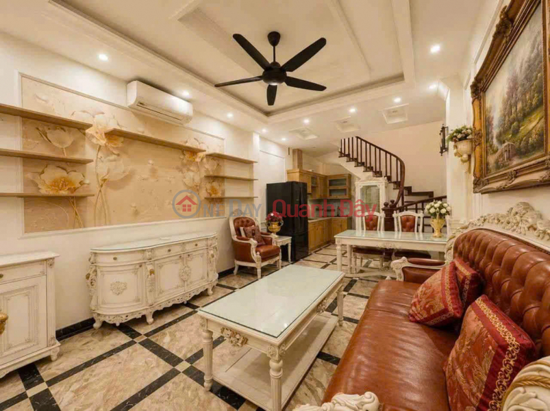 NHÀ ĐẸP ĐÀM QUANG TRUNG – NGÕ THÔNG – CHỈ 30M RA MẶT PHỐ 40M² x 5 TẦNG FULL NỘI THẤT GIÁ 8,X TỶ Niêm yết bán