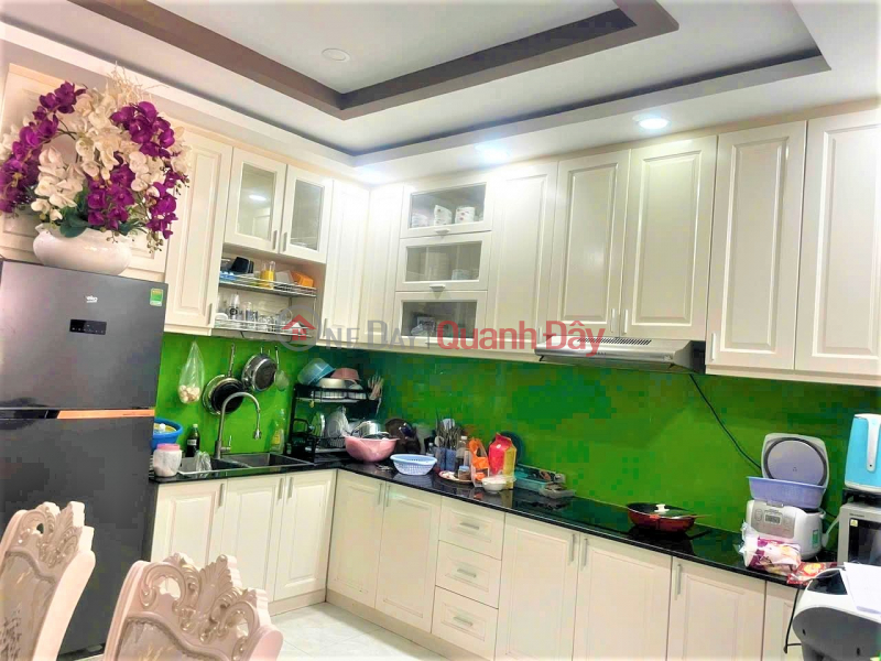 House for sale on Nguyen Duy Duong, District 10, 4x15, close to the frontage, 3 floors, only 5.3 billion. Sales Listings