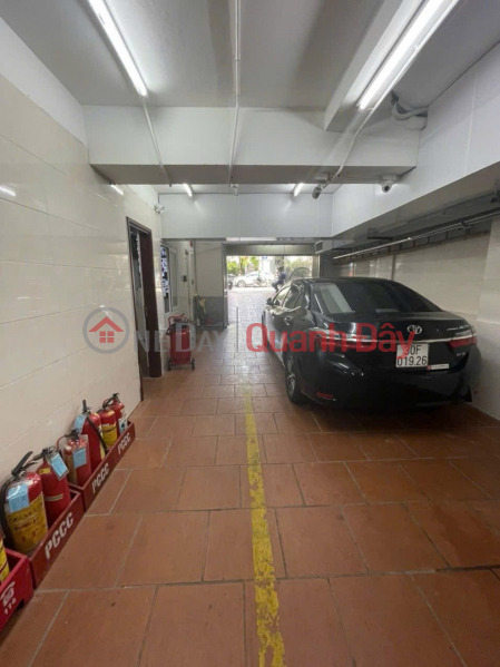 (Owner) Selling a street-front office building on Hoa Ma Street, rare 7m frontage, 9 floors with elevator, 187m2, 167.5 billion VND. Vietnam Sales | đ 167.5 Billion