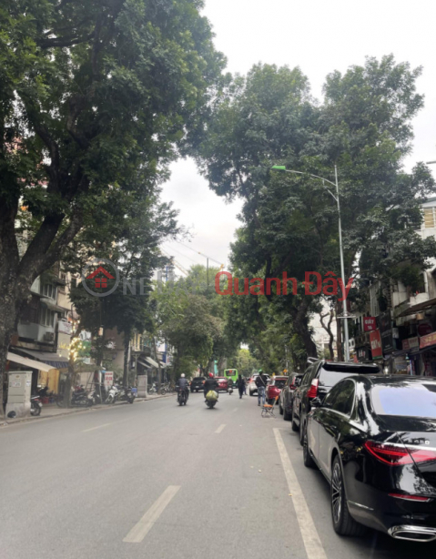 Ly Thai To street, diamond location, corner lot with 3 open sides, huge cash flow - a genuine red book _0