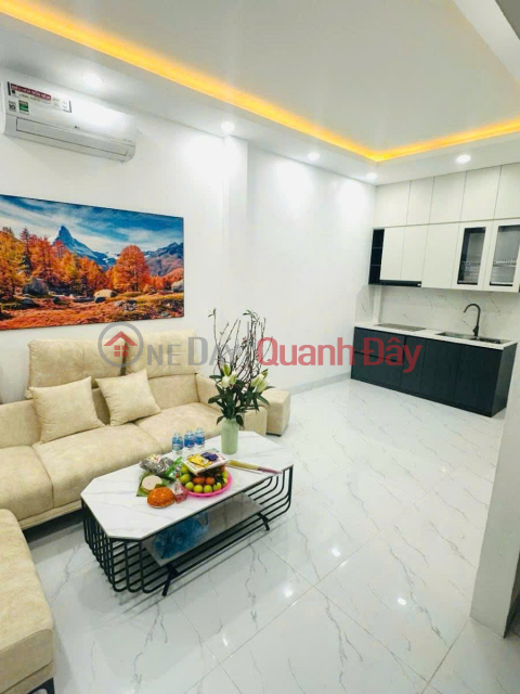 House for rent in Hoa Binh Alley 4 Minh Khai, 5 floors x30m2, 3 bedrooms, 12.5 million _0