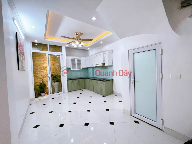 Bán gấp nhà Hoàng Liệt dt 48m² x 5 tầng, giá 5,5 tỷ, ngõ 3m, nhà đẹp, sđcc, Việt Nam | Bán đ 5,5 tỷ