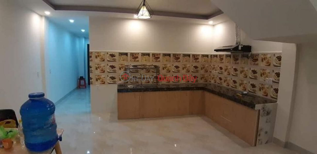 The owner sends for sale 2-storey house in Hoa Xuan, Cam Le, Da Nang. Sales Listings