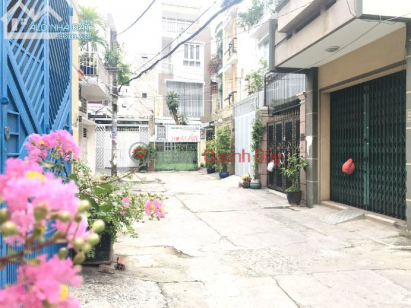 | Please Select | Residential, Sales Listings đ 32.7 Billion