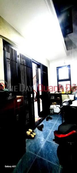 NHÀ MỚI- Ở LUÔN PHỐ ĐÀM QUANG TRUNG- LONG BIÊN,45M2,5 TẦNG, 5.6 TỶ. | Việt Nam | Bán | đ 5,65 tỷ