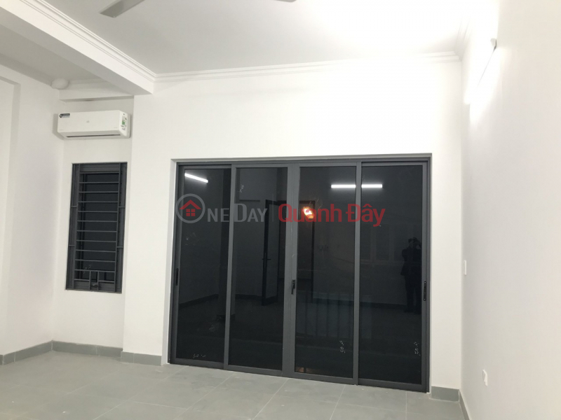 Whole house for rent in Ngoc Thuy, Long Bien 100m2 * 3 floors * car parking Vietnam Rental đ 16 Million/ month