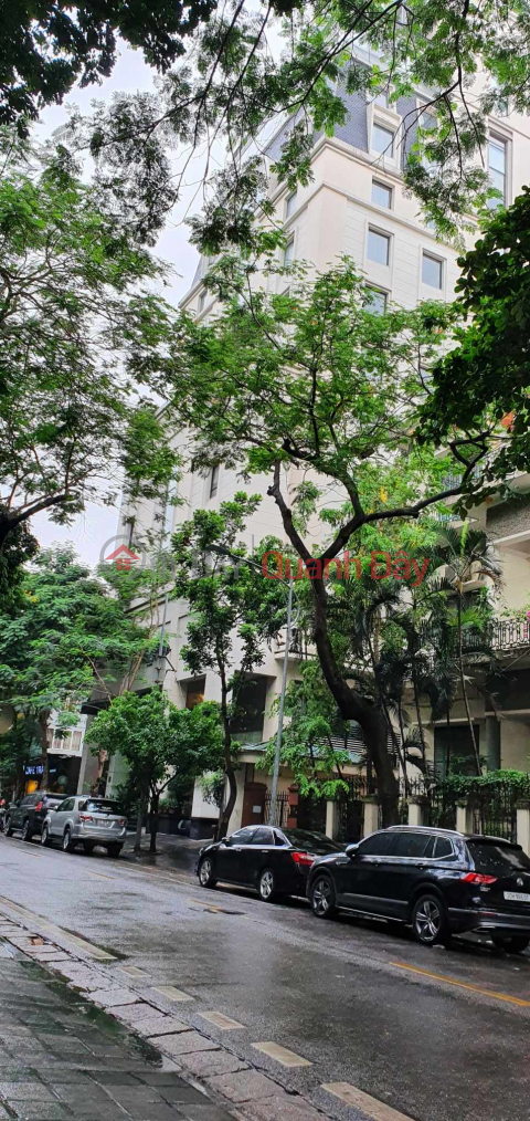 Selling building on Hang Chuoi, Hai Ba Trung street 555m, 16T tunnel, 16m MT, car, KD price 565 billion. Contact: 0366051369 _0