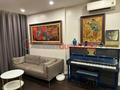 HOT DEAL: 2-bedroom apartment, 77m2, Vinhomes D'Capitale, Tower C6, mid-floor, stunning city view, price 8.8 billion VND. _0