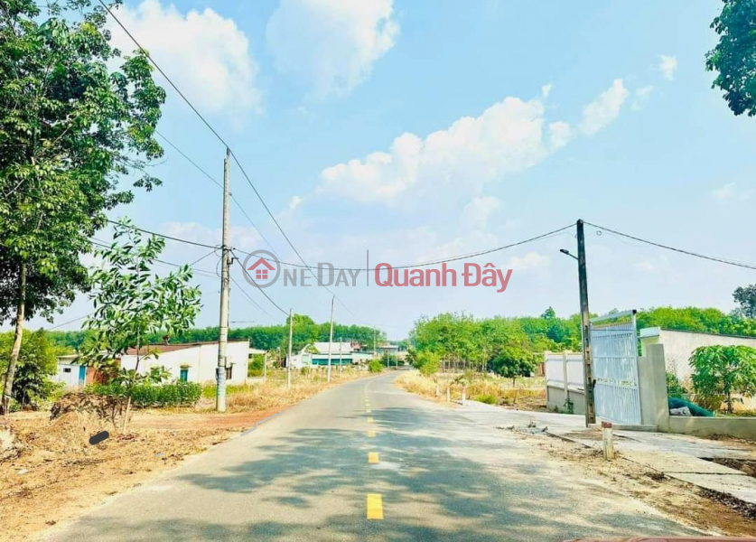 Owner Ngoc Bank Needs to Sell Land Lot to Build Accommodation Right at Minh Thanh Ward, Chon Thanh Town Sales Listings